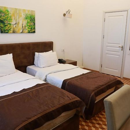 Malakan Hotel Baky Esterno foto